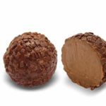 Σοκολατένια-Τρουφάκια-Chocomousse_Βελγικές-Τρούφες-Σοκολάτας-με-γέμιση-πραλίνας